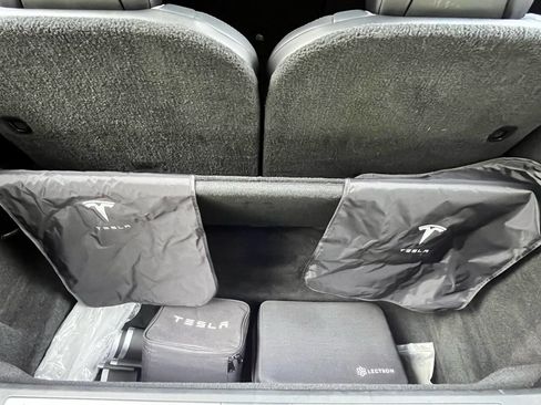 Used 2018 Tesla Model X 75D image 53