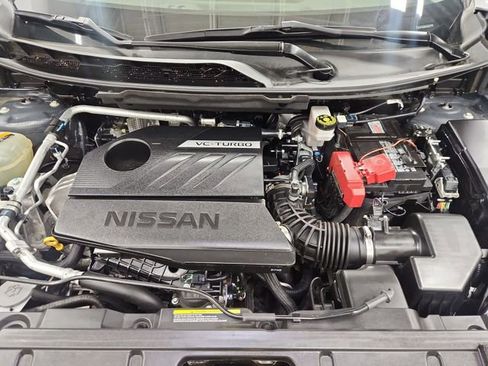 Used 2023 Nissan Rogue SV image 18