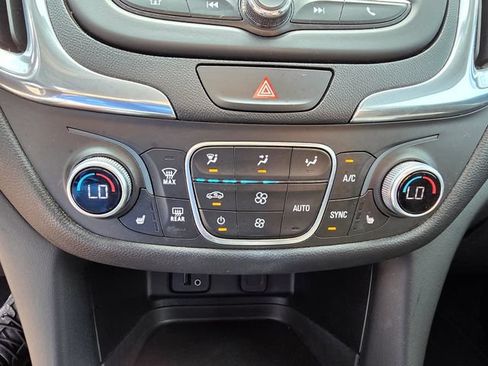 Used 2018 Chevrolet Equinox LT AWD/4WD image 20