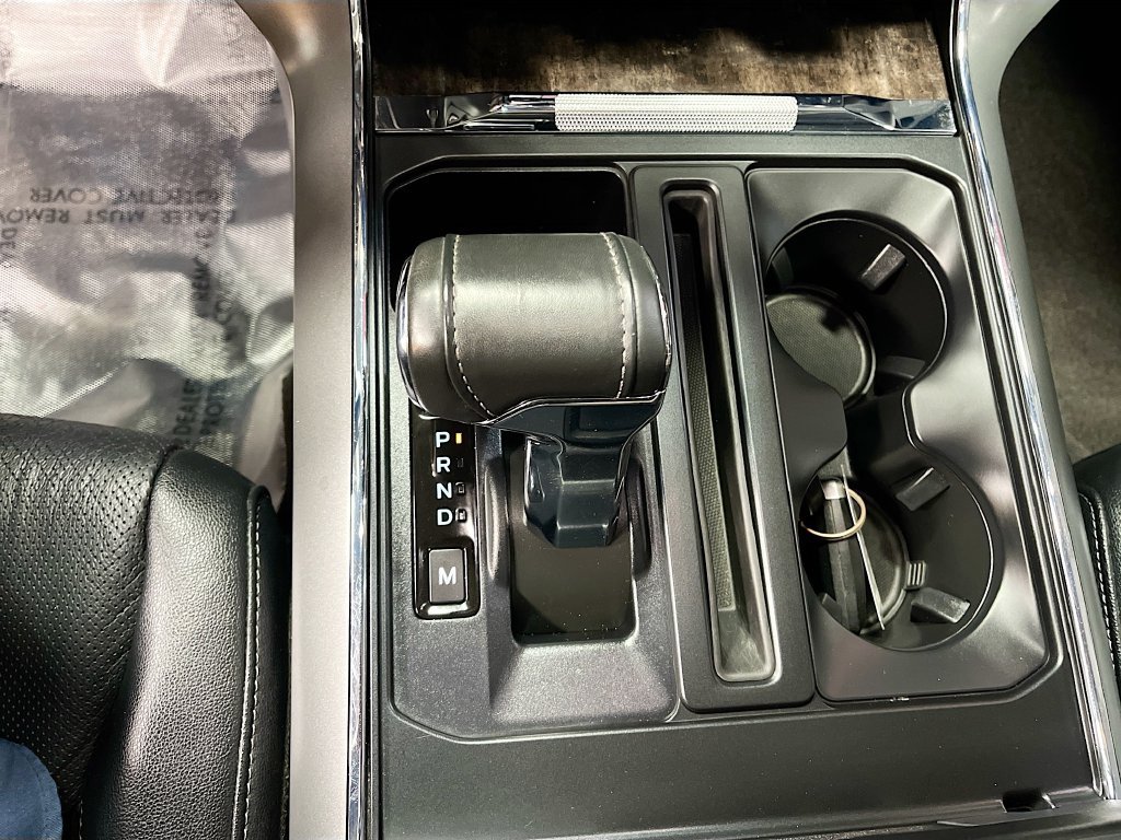 Used 2022 Ford F150 Lariat w/ Equipment Group 502A High AWD/4WD image 17