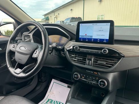 Used 2020 Ford Escape Titanium AWD/4WD image 33
