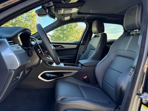 New 2026 Jaguar F-PACE R-Dynamic S image 13