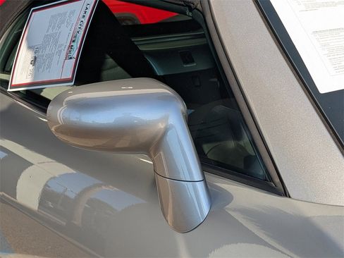 Used 2008 Saturn Sky image 11