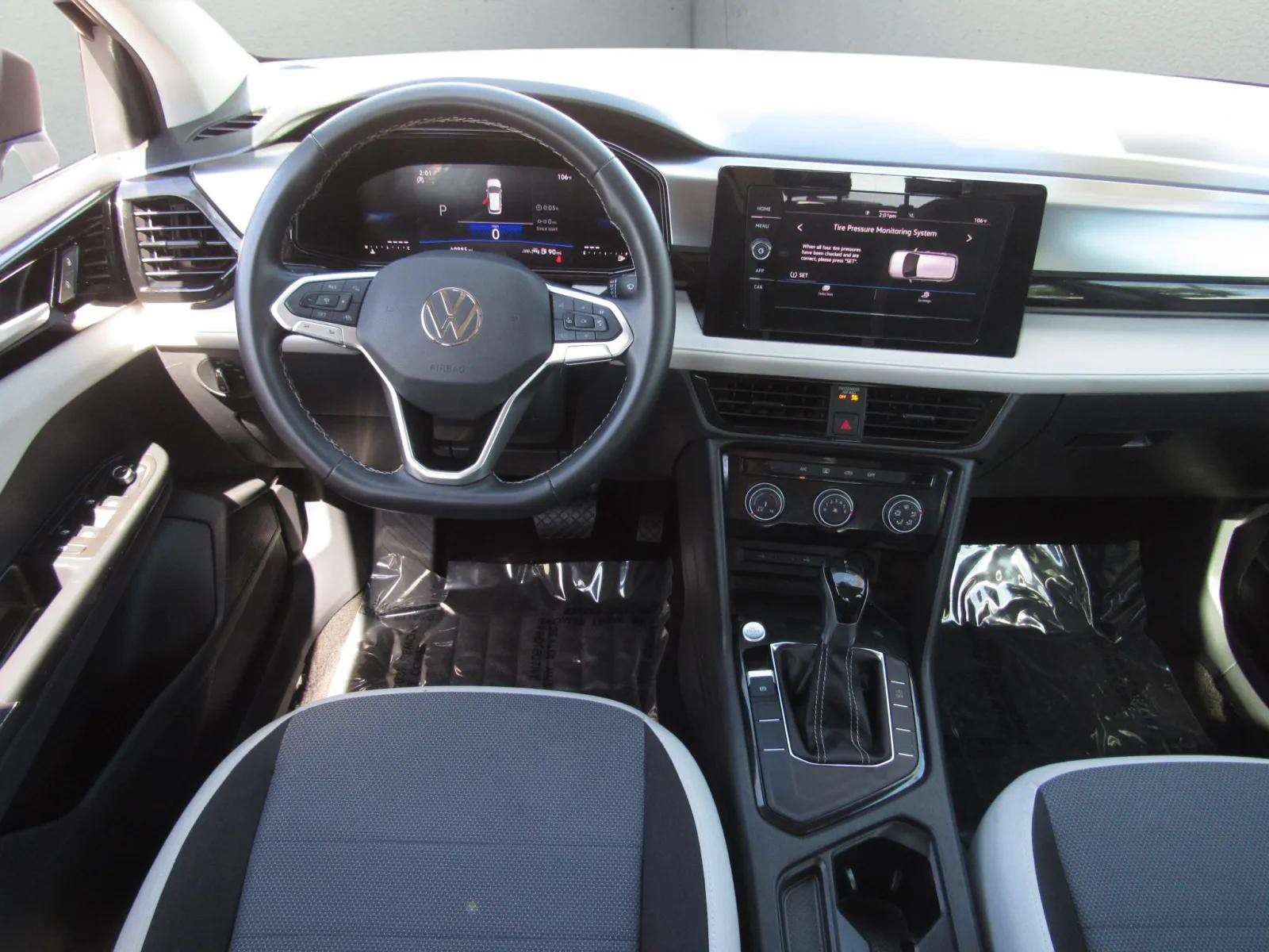 Used 2025 Volkswagen Taos S FWD image 16