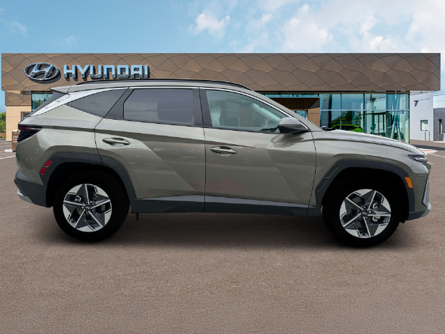 New 2025 Hyundai Tucson SEL w/ Tow & Go Package AWD/4WD image 9
