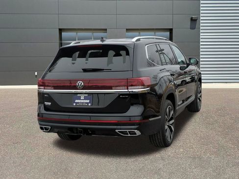 New 2026 Volkswagen Atlas SE image 7