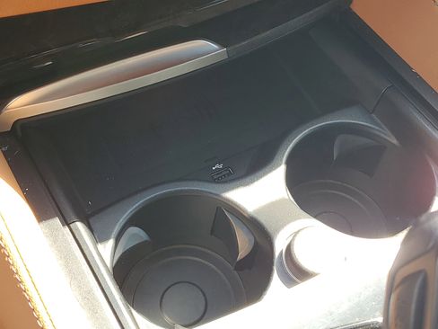 Used 2023 BMW M550i xDrive image 26