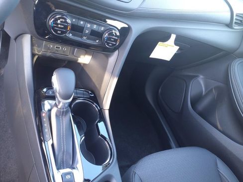 Used 2023 Buick Encore GX Select w/ Safety Package II AWD/4WD image 13