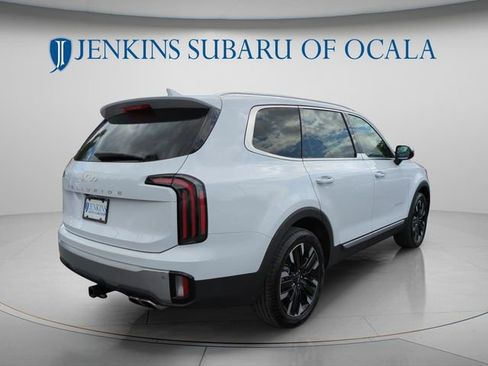 Used 2024 Kia Telluride SX FWD image 3
