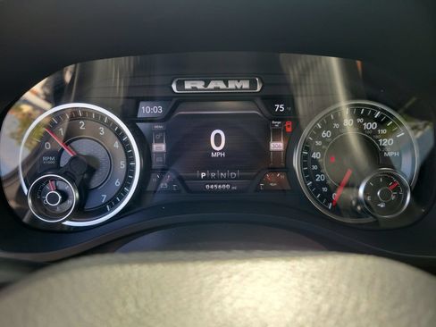 Used 2024 RAM 1500 Laramie RWD image 20
