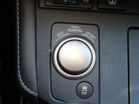 Used 2016 Lexus ES 350 w/ Luxury Package w/Wood Trim image 28