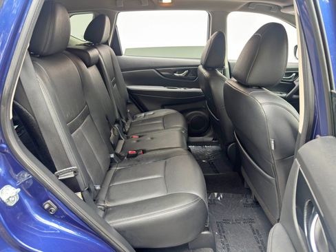 Used 2019 Nissan Rogue SL w/ Premium Package FWD image 38