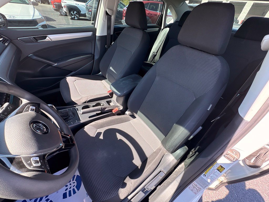 Used 2016 Volkswagen Passat 1.8T S FWD image 22