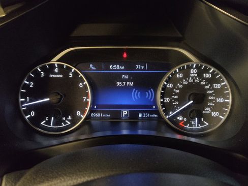 Used 2017 Nissan Murano SV w/ Premium Plus Package FWD image 23