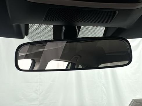 Certified 2025 Subaru Outback Premium image 36