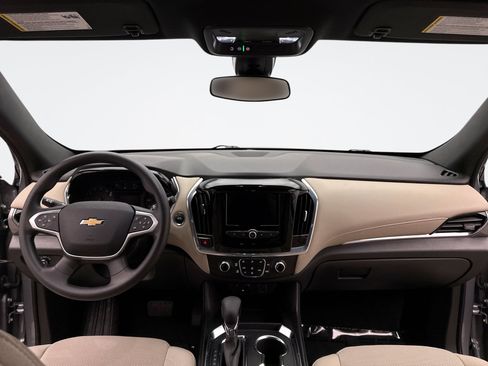 Used 2023 Chevrolet Traverse LS AWD/4WD image 14
