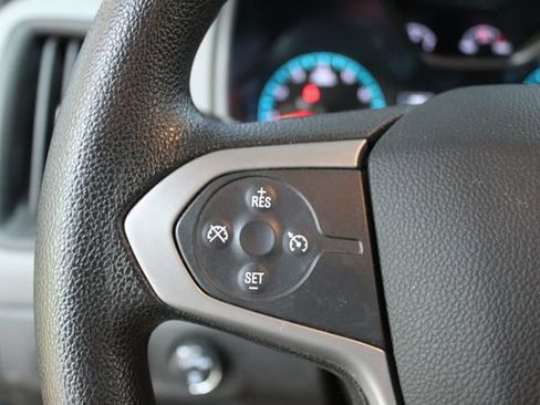 Used 2019 Chevrolet Colorado W/T w/ WT Convenience Package AWD/4WD image 16