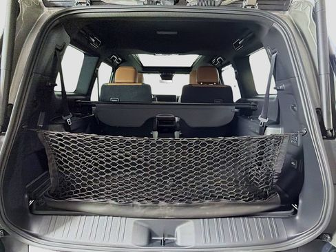 Used 2025 Lexus GX 550 w/ Accessory Package (2T) AWD/4WD image 29