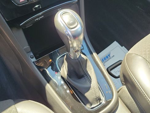 Used 2022 Buick Encore Preferred w/ Safety Package image 28