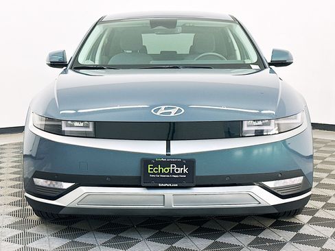 Used 2024 Hyundai Ioniq 5 SEL image 2
