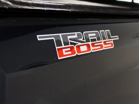 Used 2021 Chevrolet Silverado 1500 Custom Trail Boss image 14