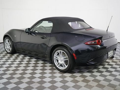 Used 2017 MAZDA MX-5 Miata Sport RWD image 3