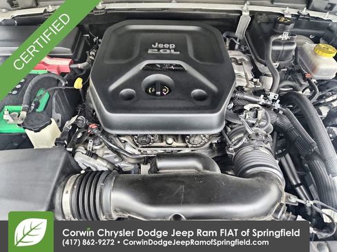 Used 2019 Jeep Wrangler Unlimited Sahara image 33