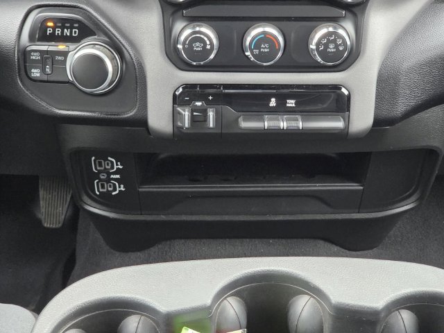 Used 2024 RAM 2500 Big Horn AWD/4WD image 15