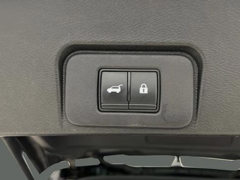 Used 2022 Nissan Rogue SV w/ SV Premium Package AWD/4WD image 28