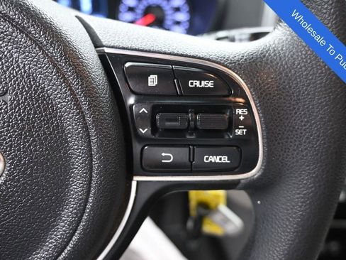 Used 2018 Kia Optima LX w/ 17" Alloy Wheels Package FWD image 26