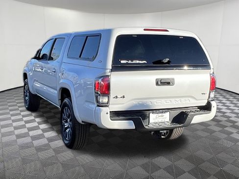 Used 2023 Toyota Tacoma Limited image 4