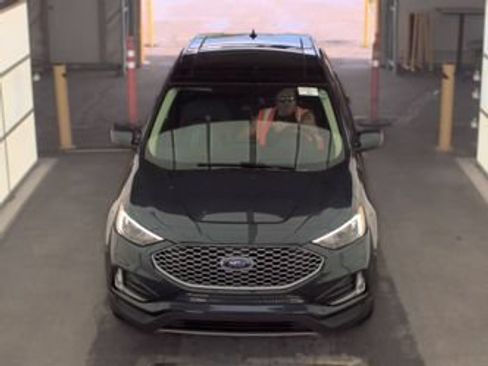 Used 2023 Ford Edge SEL w/ Convenience Package AWD/4WD image 2