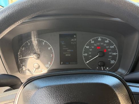 Used 2025 Toyota Corolla LE FWD image 38