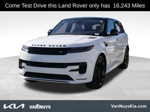 Used 2023 Land Rover Range Rover Sport SE Dynamic image 7