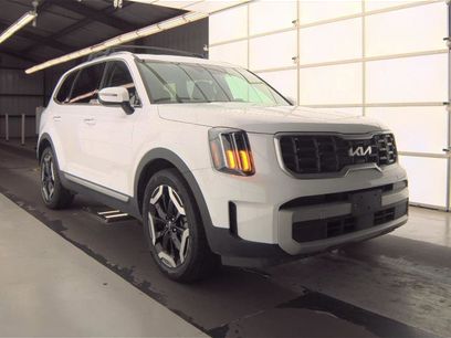 Used 2025 Kia Telluride S