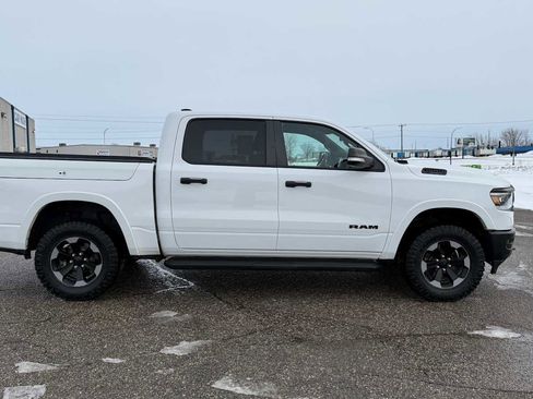 Used 2021 RAM 1500 Big Horn w/ Built-to-serve Edition image 3