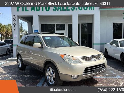 Used 2009 Hyundai Veracruz Limited w/ Navigation Pkg 4 FWD image 2