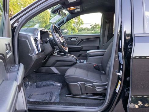 Used 2024 GMC Canyon Elevation image 20