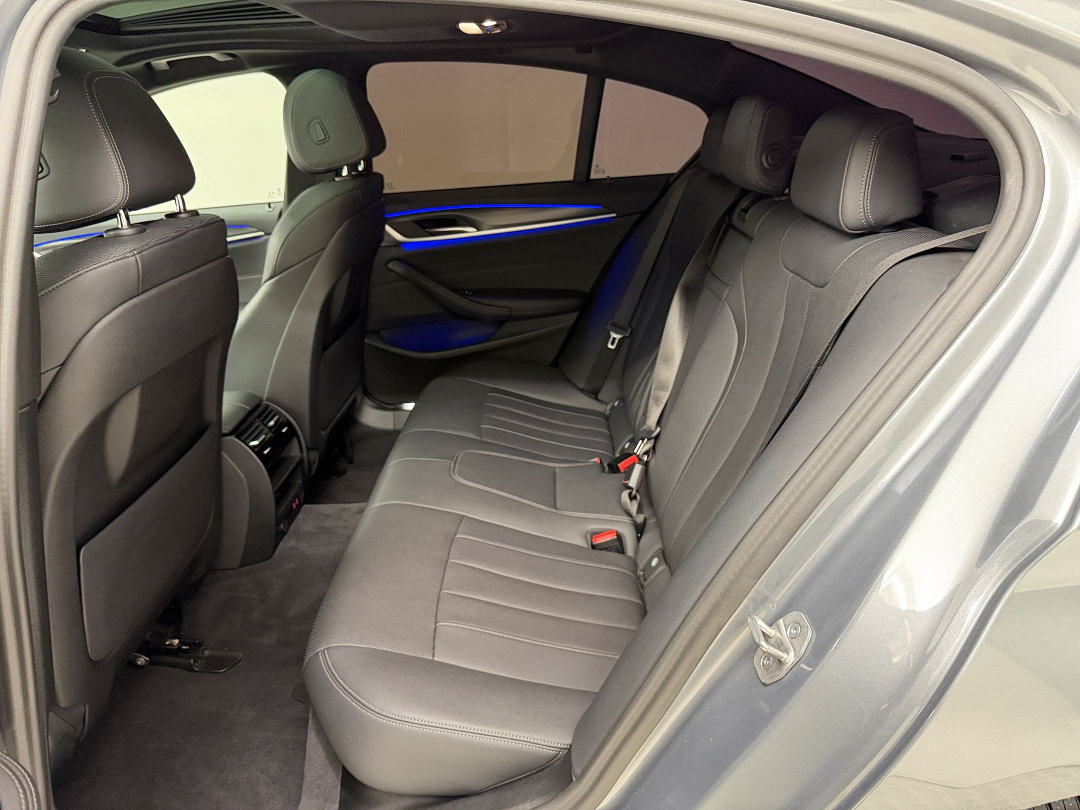 Certified 2023 BMW 540i w/ M Sport Package RWD image 24