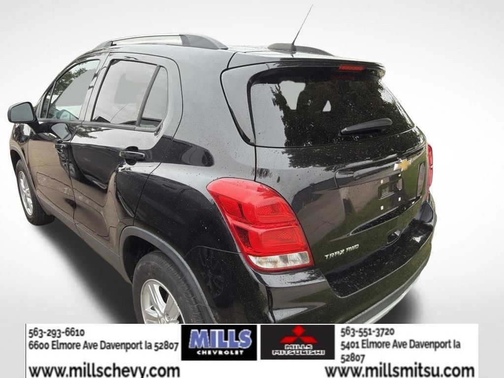Used 2021 Chevrolet Trax LT AWD/4WD image 4