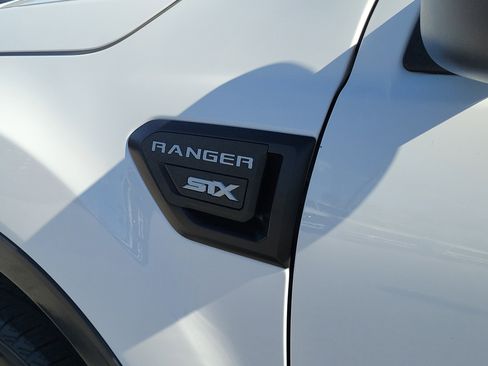 Used 2019 Ford Ranger XL w/ Equipment Group 101A Mid image 9