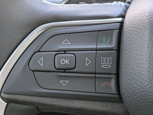 New 2025 Jeep Grand Cherokee Limited w/ Black Appearance Package image 22