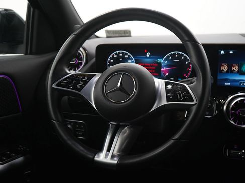 Used 2025 Mercedes-Benz GLA 250 4MATIC image 14