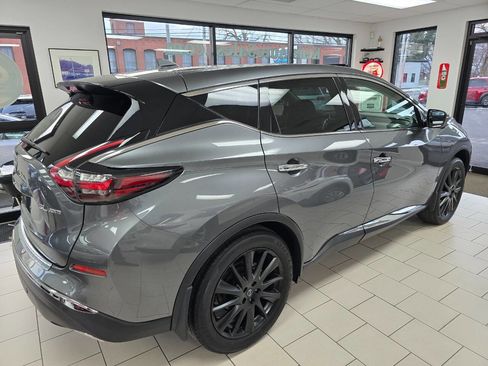Used 2024 Nissan Murano SL image 11