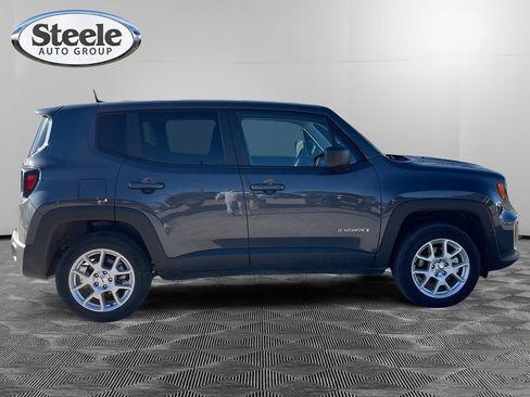 Used 2023 Jeep Renegade Latitude image 6