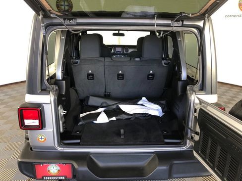 Used 2020 Jeep Wrangler Unlimited Sport S AWD/4WD image 19