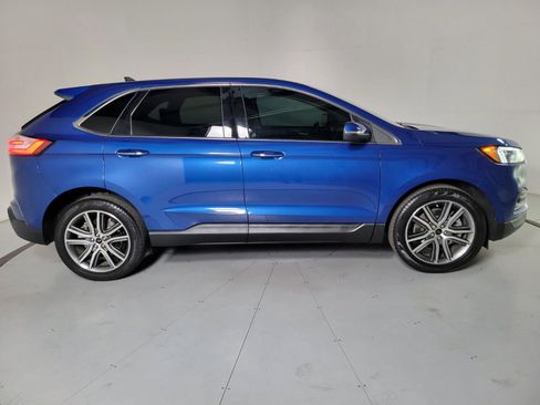 Used 2023 Ford Edge Titanium w/ Class II Trailer Tow Package image 3
