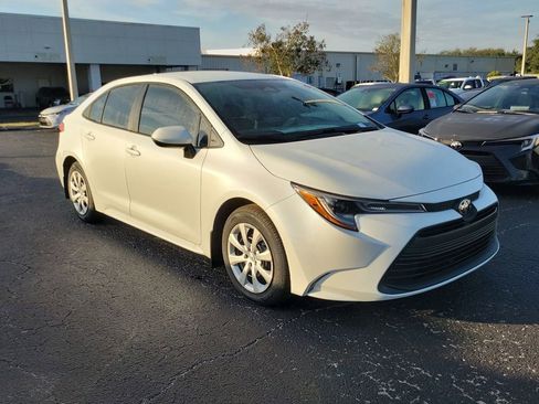 New 2026 Toyota Corolla LE image 2
