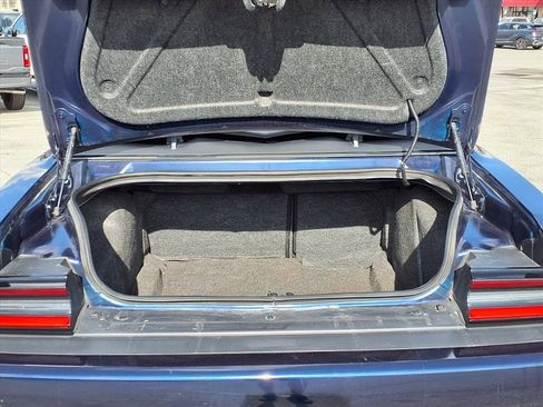 Used 2017 Dodge Challenger R/T w/ Blacktop Package image 17