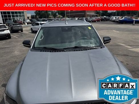 Used 2021 Lincoln Navigator Reserve w/ Luxury Package AWD/4WD image 9
